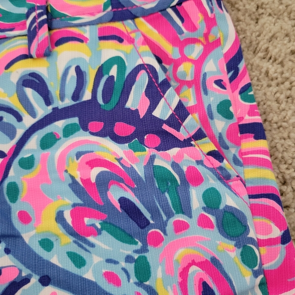 Lilly Pulitzer Psychedelic Sunshine Callahan Short, size 6 - Picture 3 of 7